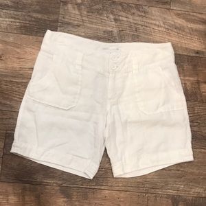 White Linen Bermuda shorts
